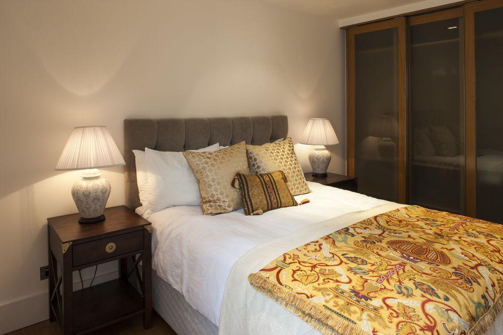 Piccadilly Circus Apartments Лондон Экстерьер фото