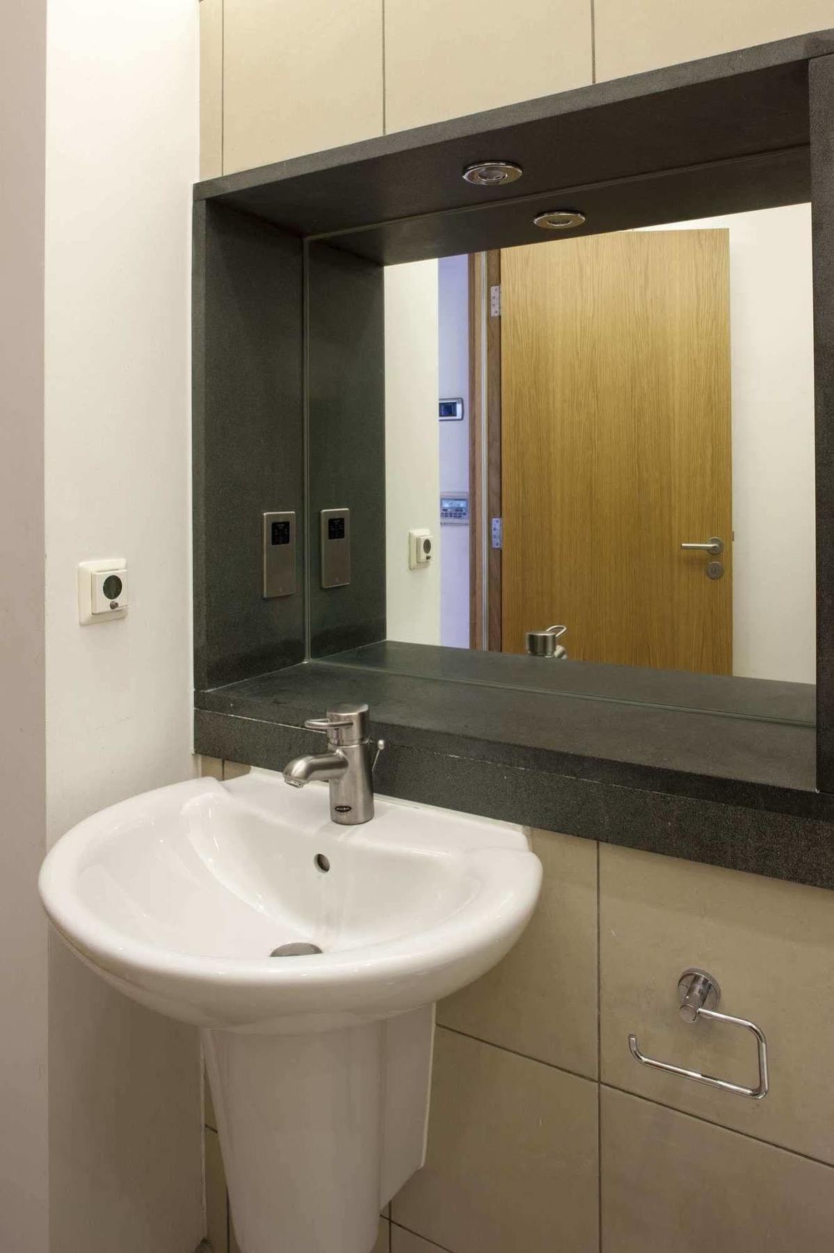 Piccadilly Circus Apartments Лондон Экстерьер фото